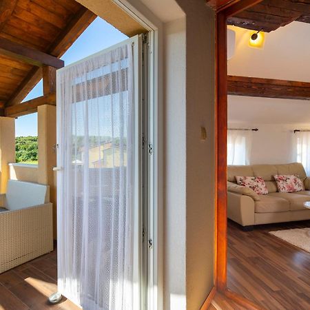 Apartman Viki Stinjan PUY 외부 사진