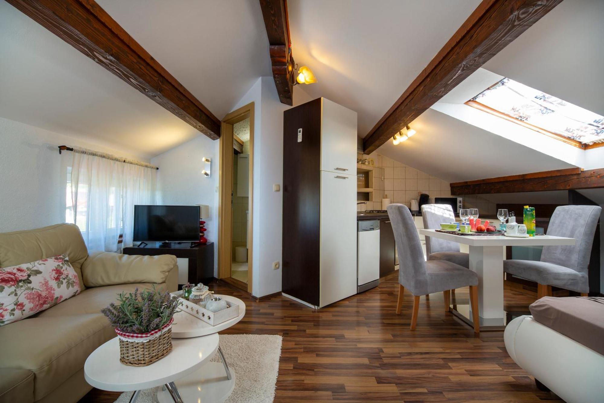 Apartman Viki Stinjan PUY 외부 사진