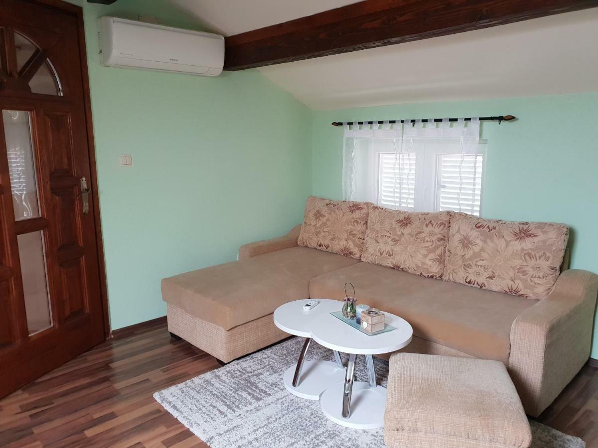 Apartman Viki Stinjan PUY 외부 사진